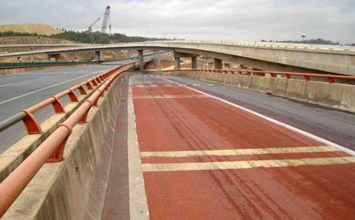 博湖轻载防滑路面粘结材料